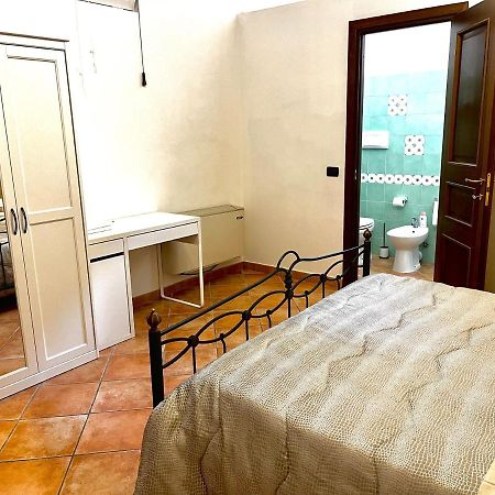 מרקטו סן סברינו B&B Civico 28 מראה חיצוני תמונה