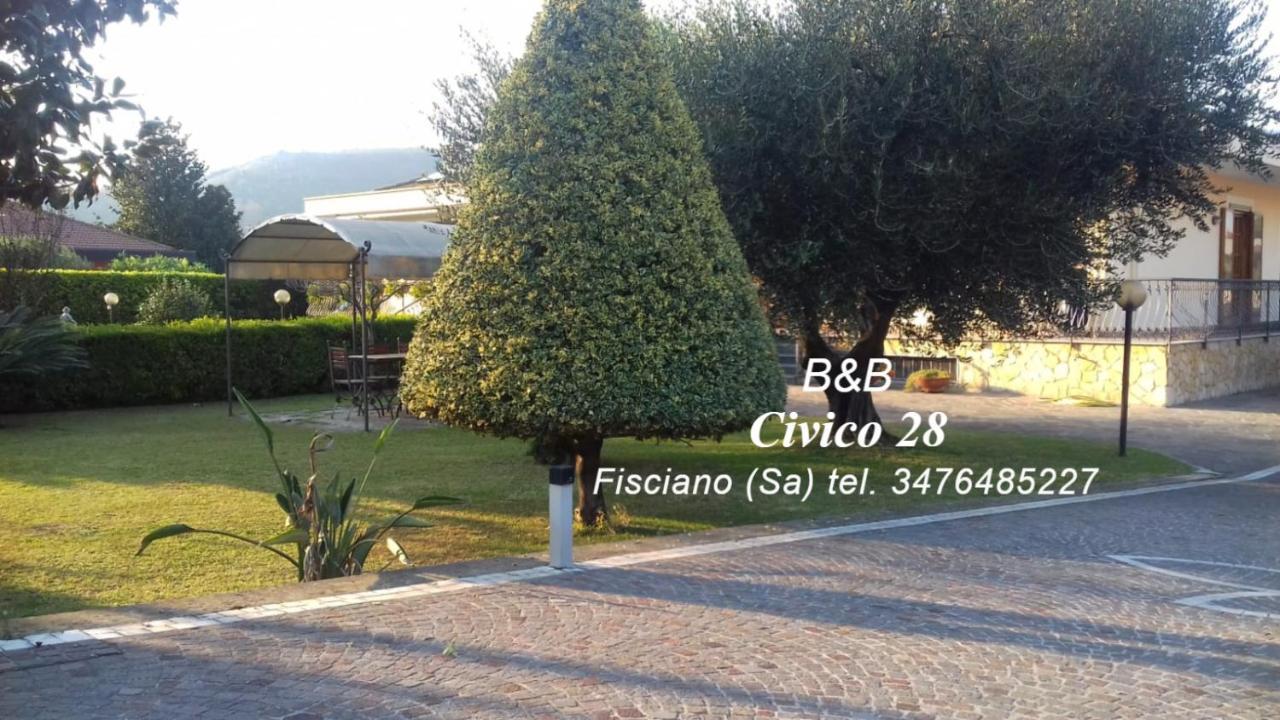 מרקטו סן סברינו B&B Civico 28 מראה חיצוני תמונה